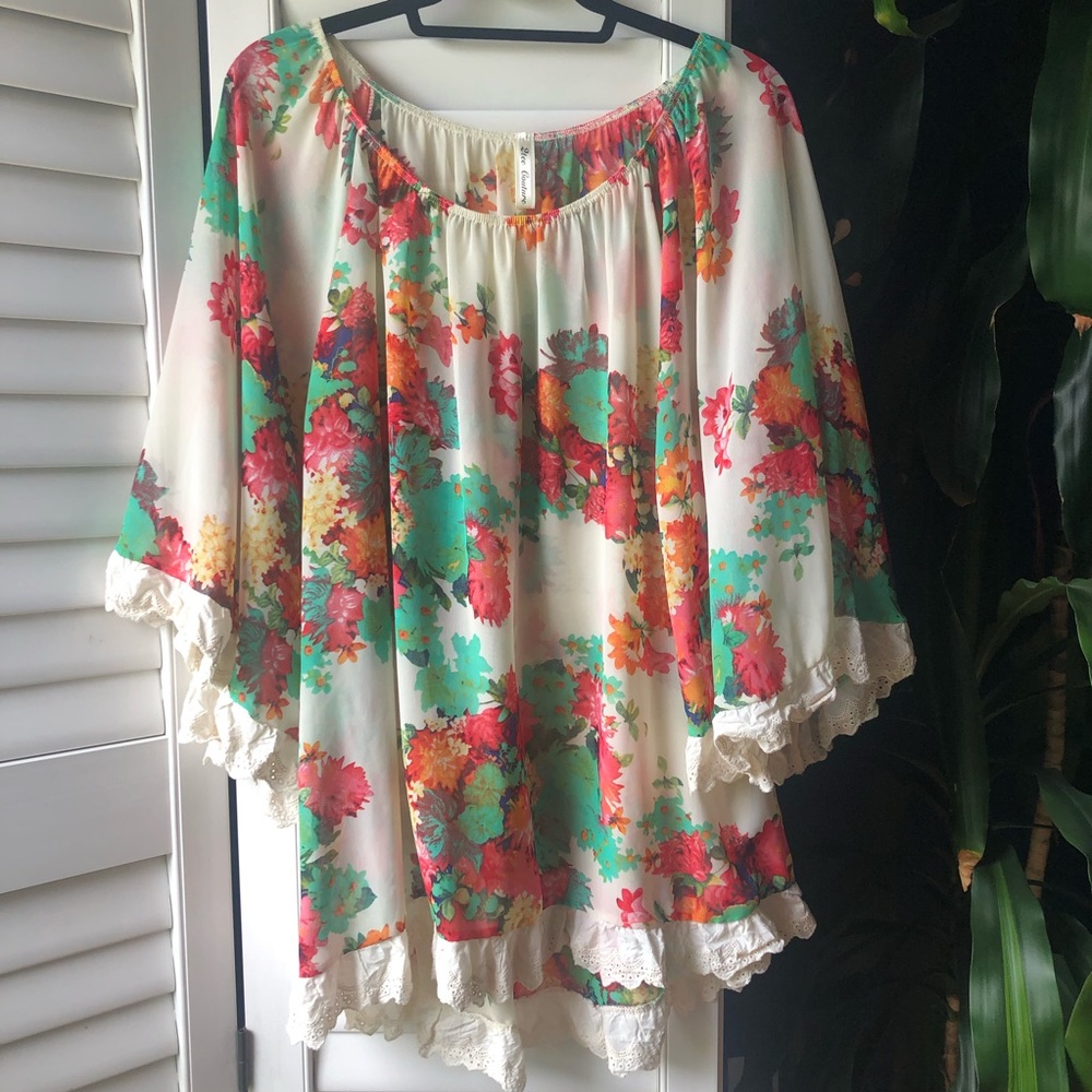 Bohemian Flowy Floral Lace Top